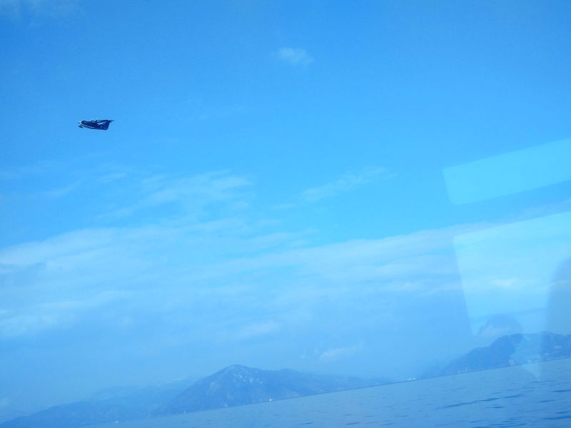 南海レスキュー2024で琵琶湖を悠々と飛ぶ飛行艇『US-2』